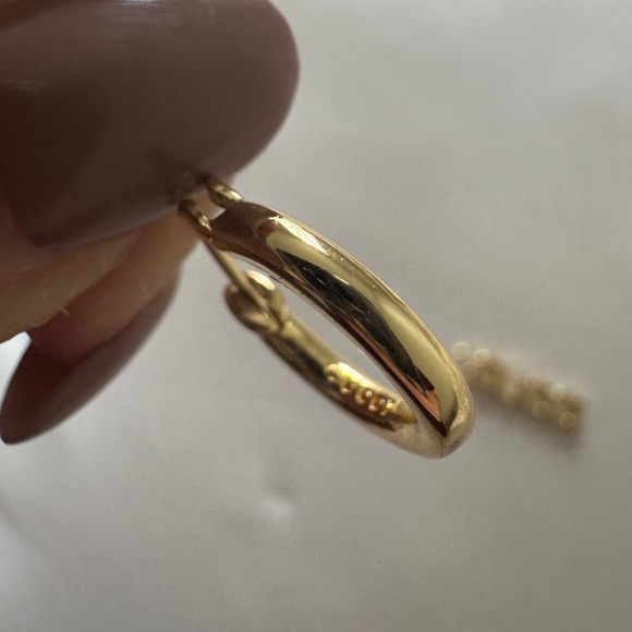 Gucci Gold Keychain Accessory - Picture 5 of 5